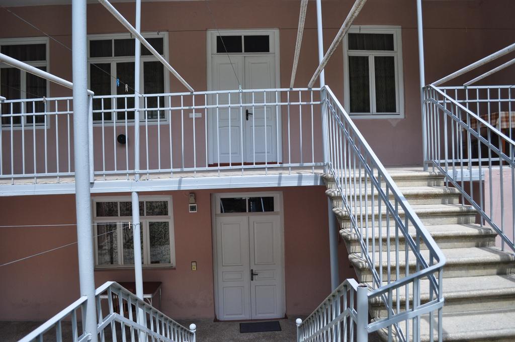 Nukri Guest House Gori Exterior photo